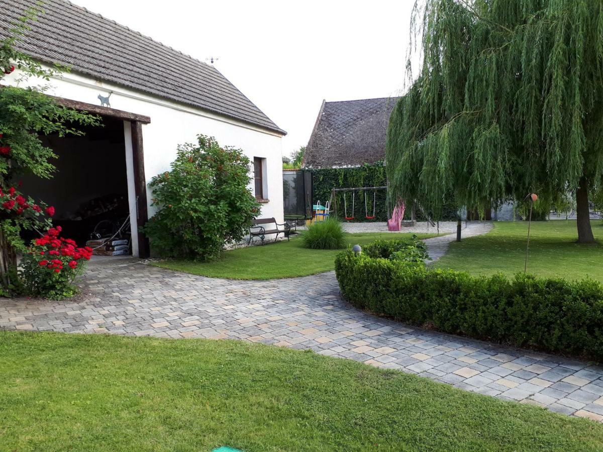 Pension Joseph Haydn Podersdorf am See Buitenkant foto